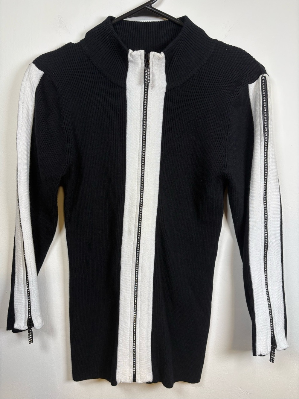 Belldini Black and White Zip Front Ribbed Top
